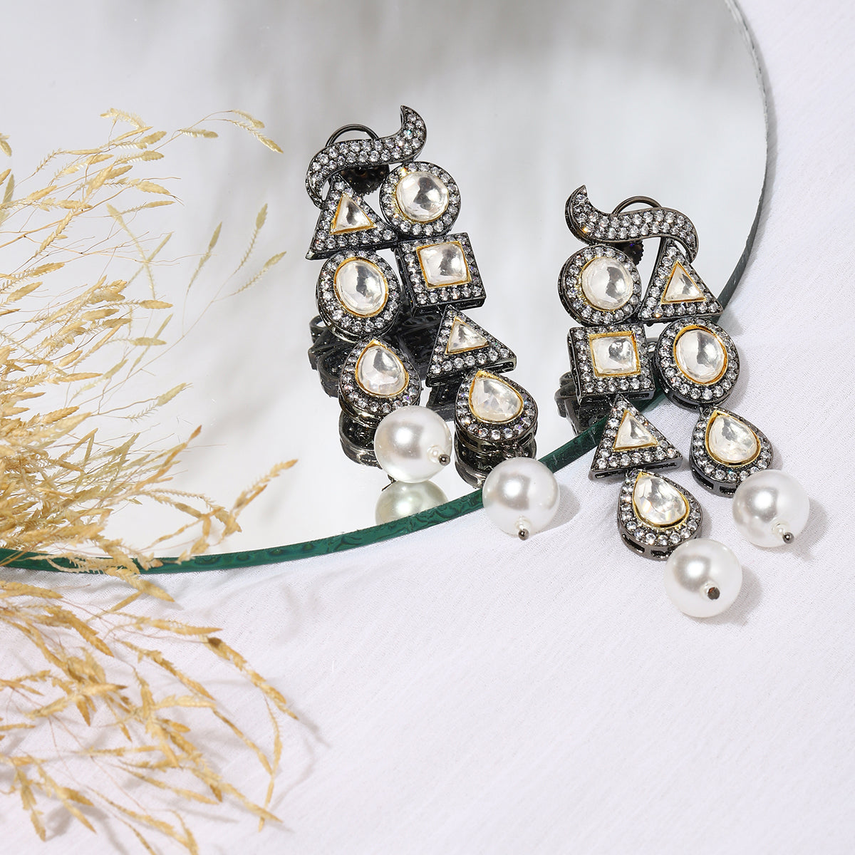 Grey Gold Tone Kundan Earrings