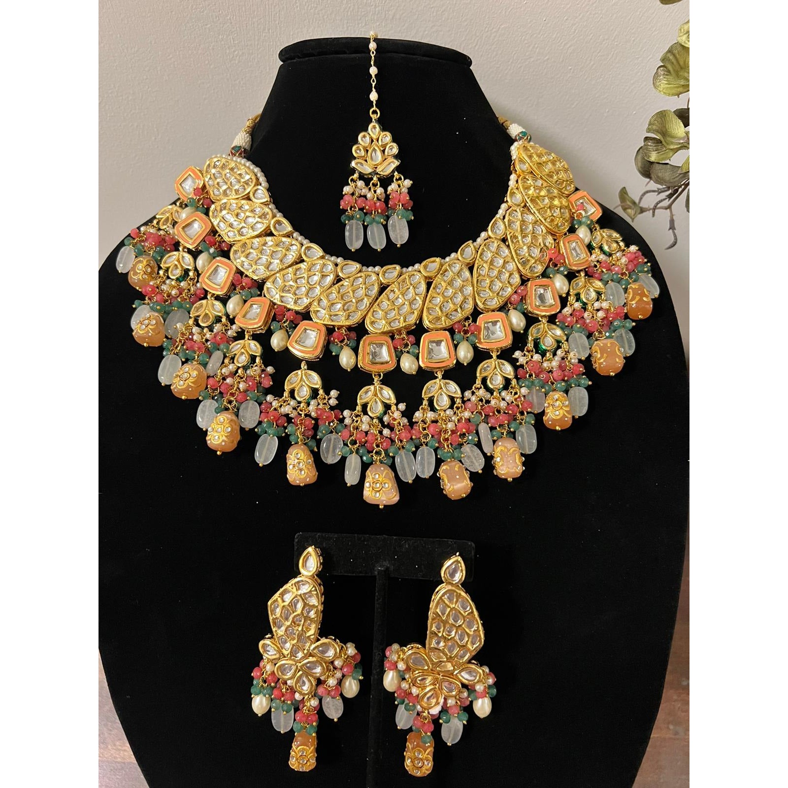 Rivaaz Kundan Necklace