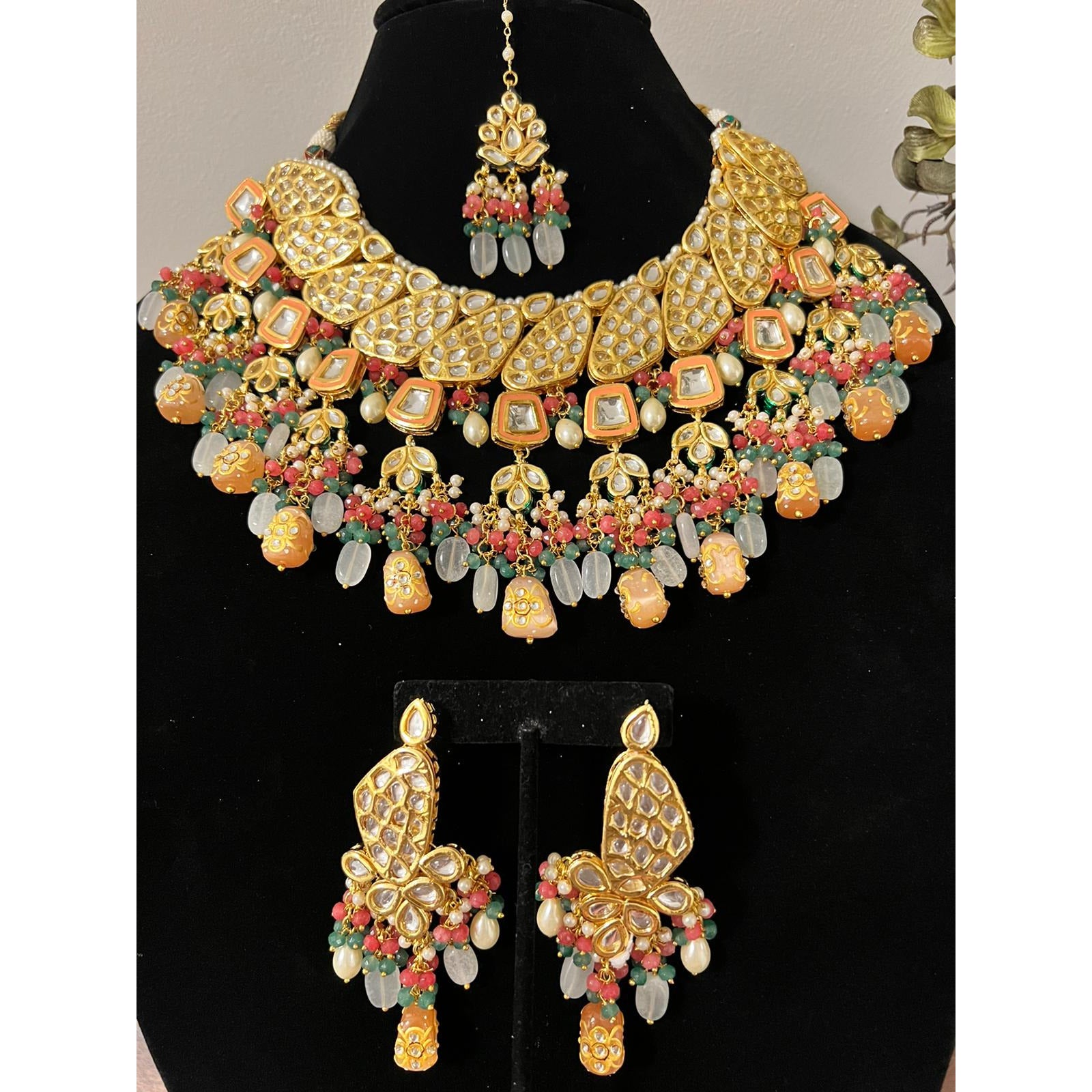 Rivaaz Kundan Necklace