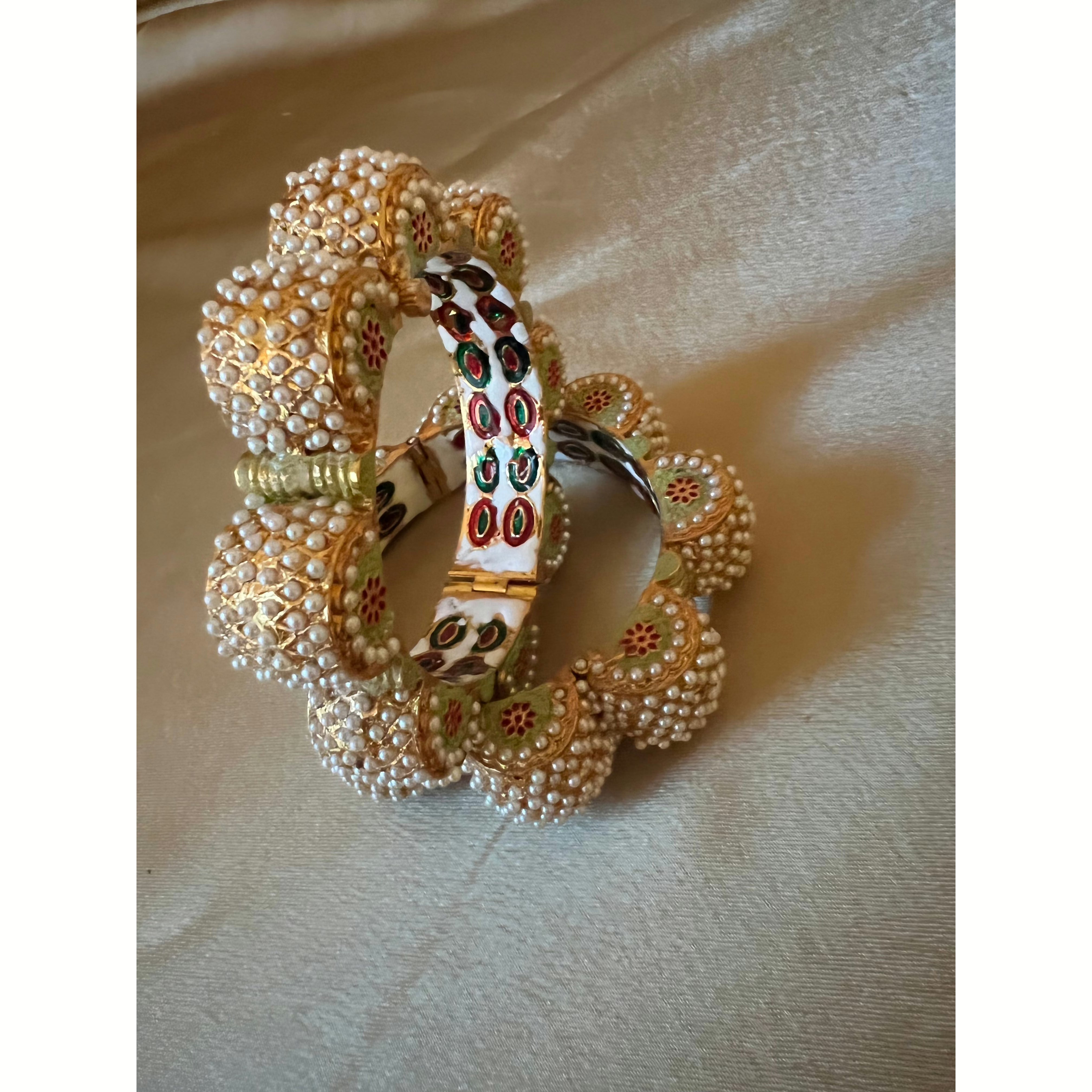 Meera Kundan Bangles